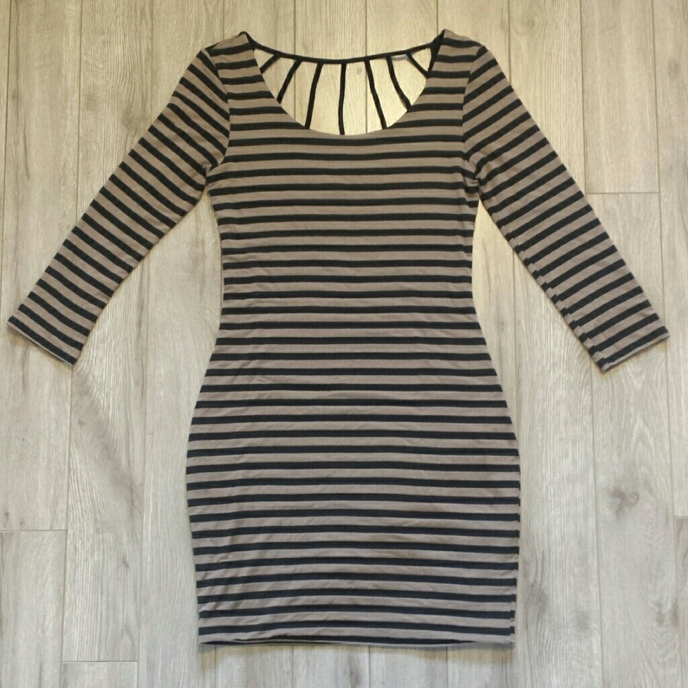 Soprano striped cocktail dress with open back